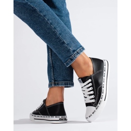 Sneakers pretas clássicas para mulher Big Star FF274023B preto 2