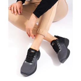 Tênis esportivo feminino preto e cinza DK 2