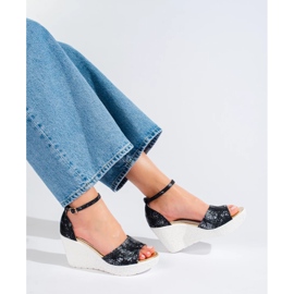 Sandálias de cunha de mulher em preto e branco, Shelovet 2