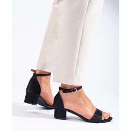 Elegantes sandálias brocadas com salto baixo Shelovet preto 1