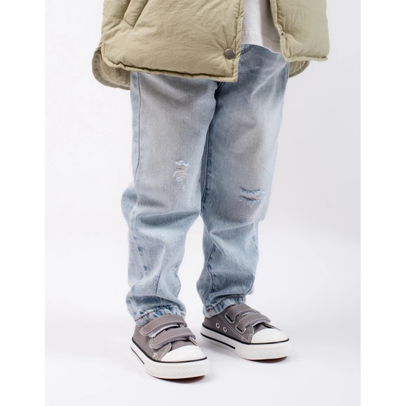 Tênis infantil com velcro cinza Vico 2