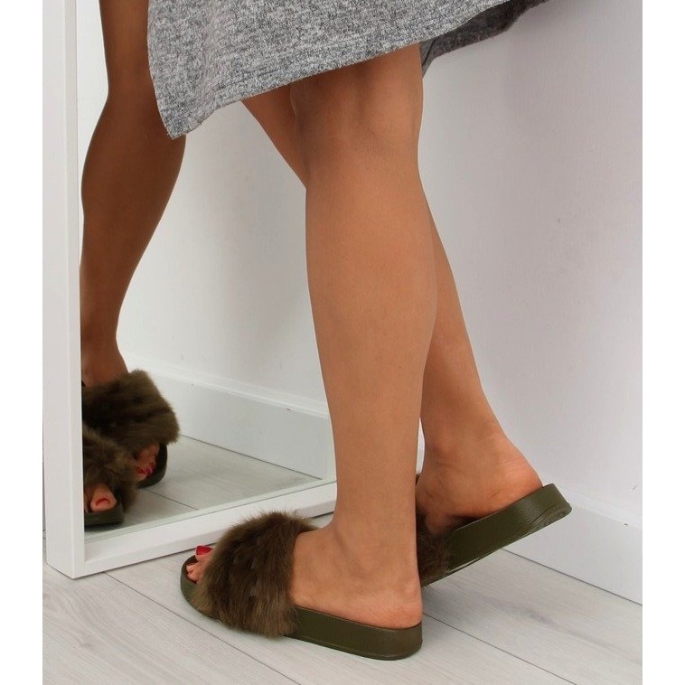 Chinelos verdes S37 verdes com pele 2