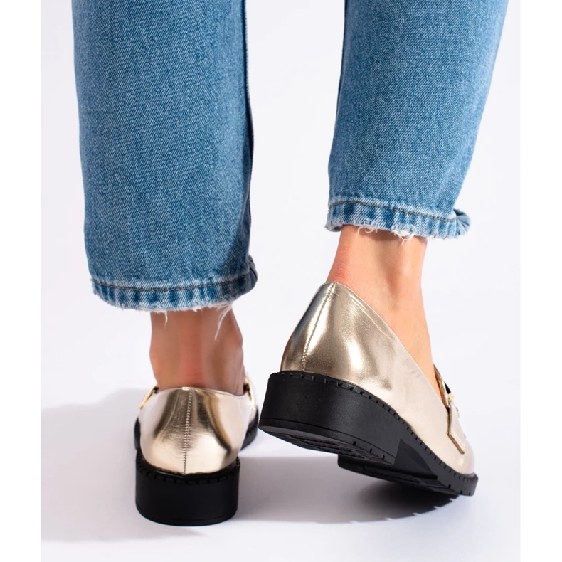 Sapatos dourados femininos 1