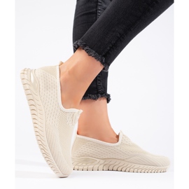 Tênis feminino em tecido bege 2