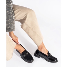 Mocassins pretos elegantes para mulheres 2