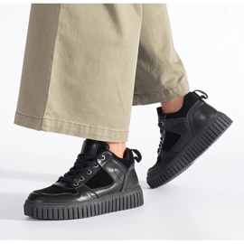 Tênis feminino preto de cano alto 2