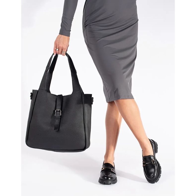 Mocassins pretos elegantes para mulheres 2