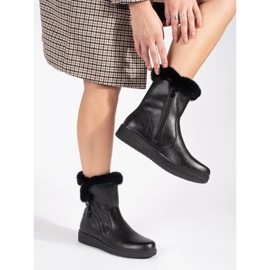 Botas femininas isoladas de couro pretas com pele de Sergio Leone preto 1