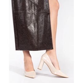 Seastar Elegantes sapatos de salto alto bege envernizado 1