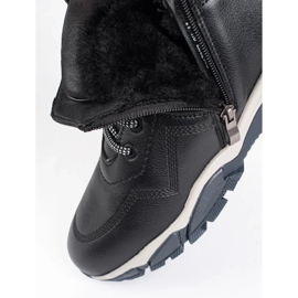 Botins pretos com cadarço isolados para homem 1 Botins pretos com cadarço isolados para homem 1