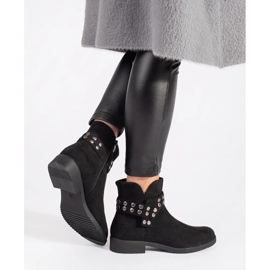 Botins baixos femininos de camurça com strass preto 1