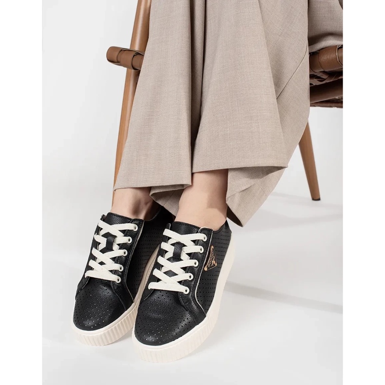 Goodin Tênis de couro preto na plataforma 2