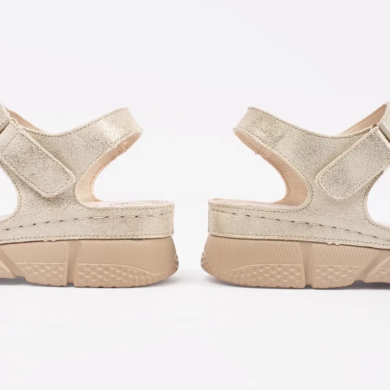 Goodin Sandálias femininas douradas com um ornamento dourado 2