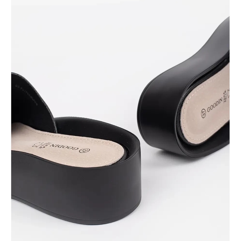 Goodin Chinelos femininos negros com corrente preto 1