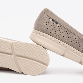 Goodin Mocassins escuros bege -trabalhos com um elemento de ouro 1
