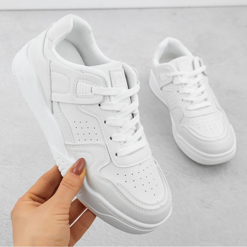 White News 6781 Sports Sports branco 1