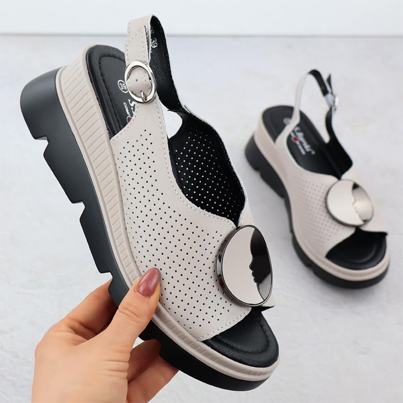 S.Barski Sandálias de couro feminino para uma cunha de cunha aberta S. Barski LR51-788 bege 1