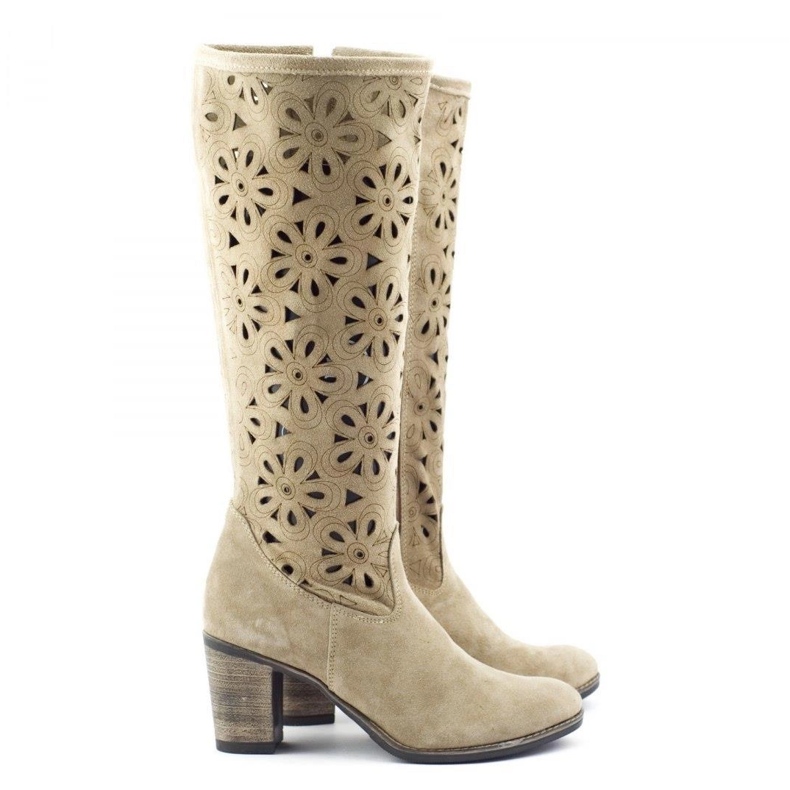 Olivier Botas de salto alto bege com bordados 2 Olivier Botas de salto alto bege com bordados 2