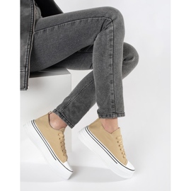 Tênis feminino bege com sola grossa 2 Tênis feminino bege com sola grossa 2