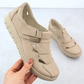 Sapatos de couro feminino com bege helios 780 1