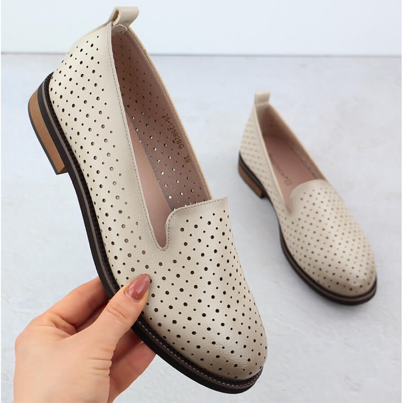 Sapatos Openwork Sapatos femininos Lords bege Potocki SZ12592 1