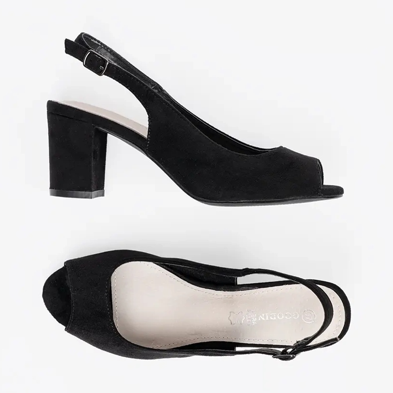 Goodin Sandálias de camurça em um poste preto 1