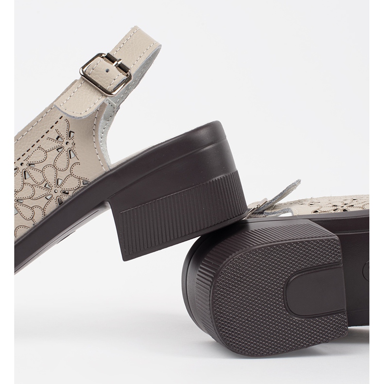 Goodin Sandálias bêbadas de brechas douradas bege 1