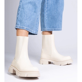 Botins bege com parte superior flexível 1