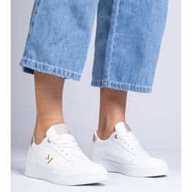 Tênis brancos femininos com glitter dourado 2