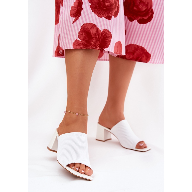 Chinelos altos e altos femininos branco 2 Chinelos altos e altos femininos branco 2