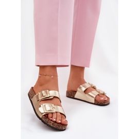 Chinelos femininos com grampos em uma sola dourada de cortiça dourado 2 Chinelos femininos com grampos em uma sola dourada de cortiça dourado 2