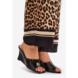 Casamentos femininos pintados em cunhas negras preto 1