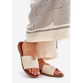 Flippers femininos de couro ECO com detalhes decorativos bege 1