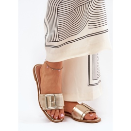 Chinelos femininos de couro eco e fivela dourada dourado 2