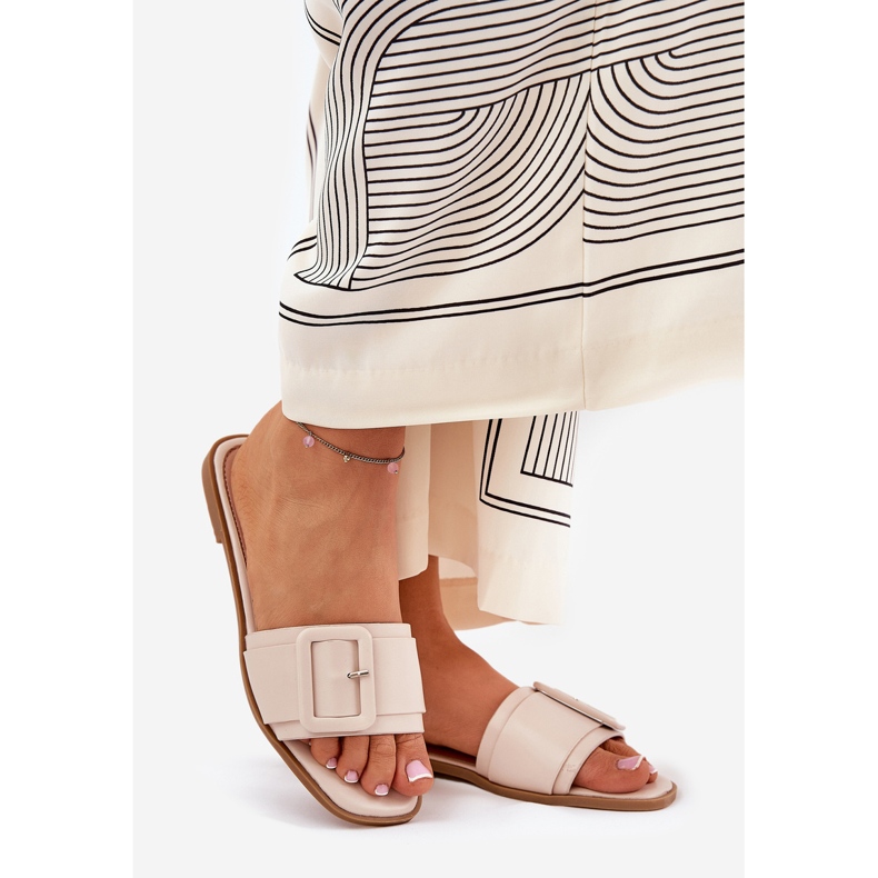 Resumos femininos de couro ecológico plano com fivela bege 1