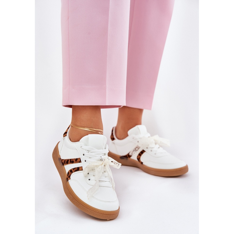 Tênis femininos baixos com estampa de leopardo branco de renda 2