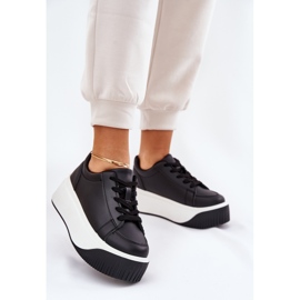 Tênis em uma enorme plataforma preta suave preto 2