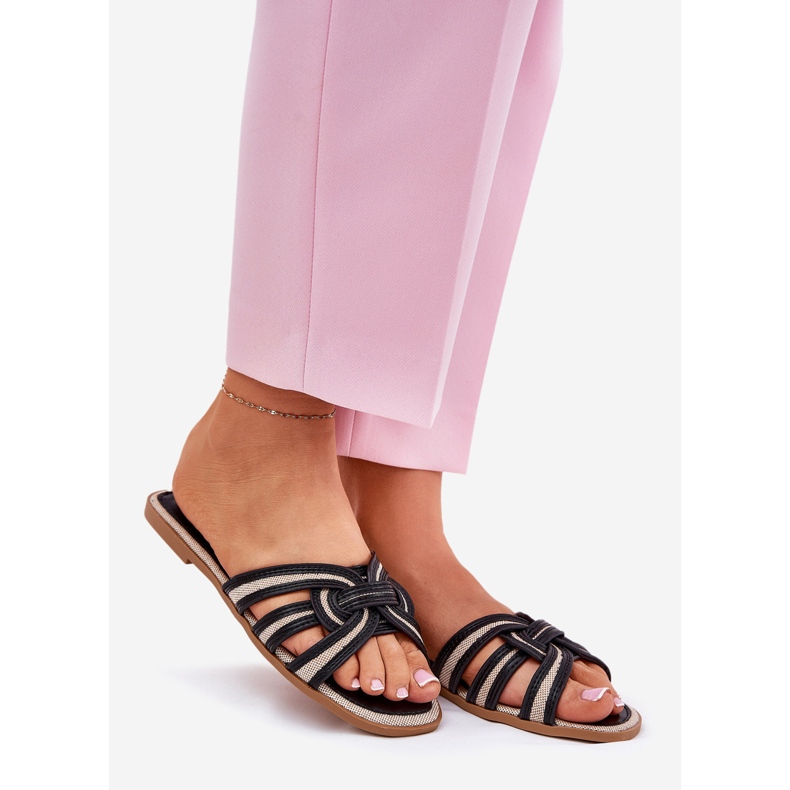 Chinelos de mulheres planas com listras pretas preto 1