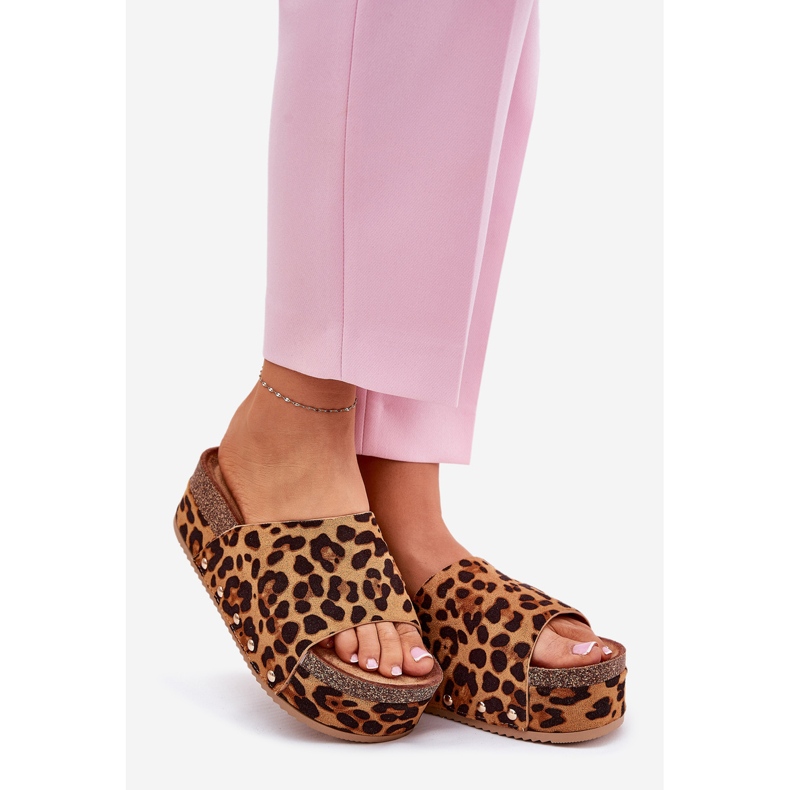 Flips femininos em uma enorme plataforma eco camurça leopard estampa marrom castanho 1