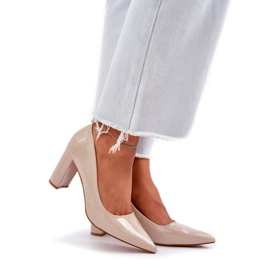 Seastar Bombas pintadas nos saltos do bar bege 1