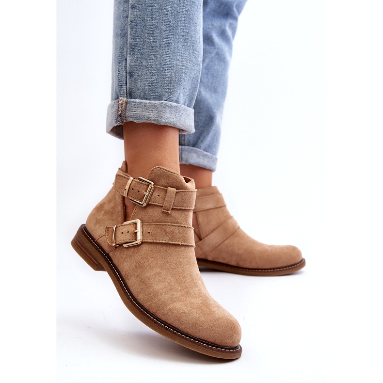 Saltos planos femininos com listras bege 3