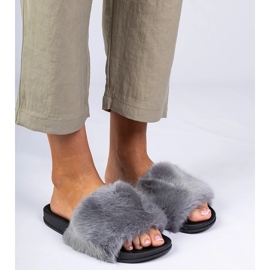 Chinelos cinza com pele 1