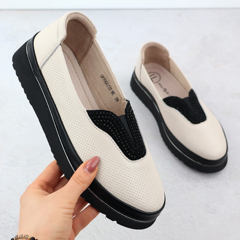 Sapatos de couro feminino Filippo perfurou bege 1