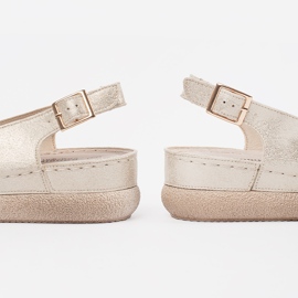 Goodin Sandálias douradas com palmilha de couro dourado 1