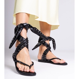 Sandálias japonesas pretas amarradas ao redor da perna preto 1