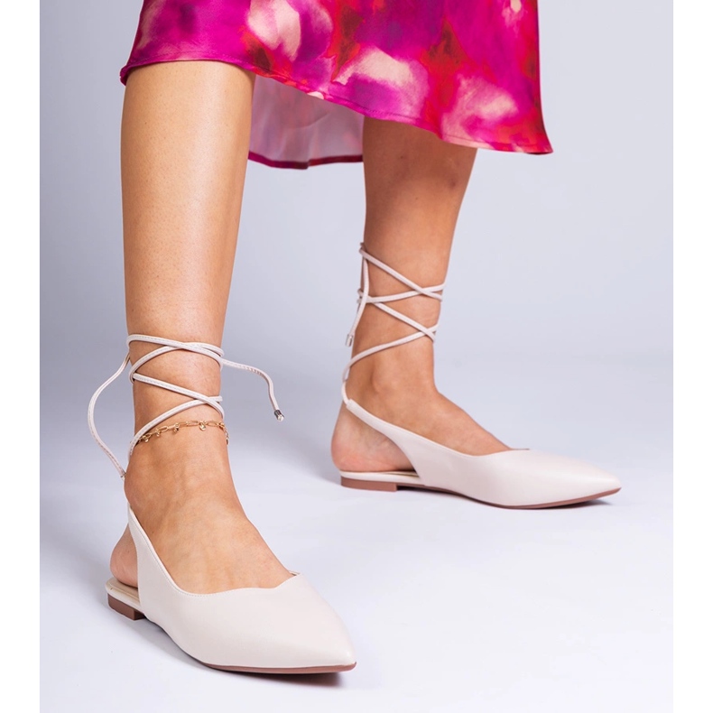 Saltos lisos bege feitos de eco -flechath 1