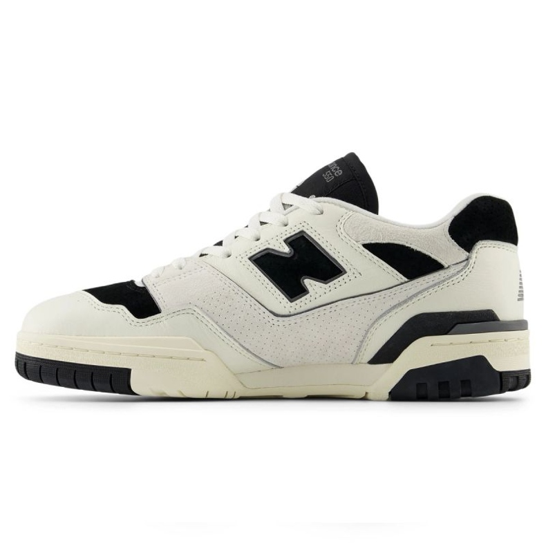 New Balance Unissex BB550LEGL Sapatos brancos e pretos 1