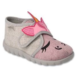Chinelos infantis Befado com velcro 465P110 cinza com aplicação bege 1