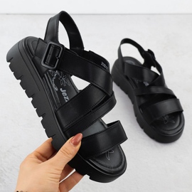 Sandálias de couro feminino na plataforma Roman Black Jezzi 8716 preto 1