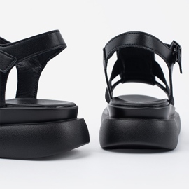 Goodin Sandálias elegantes de couro preto na plataforma 1